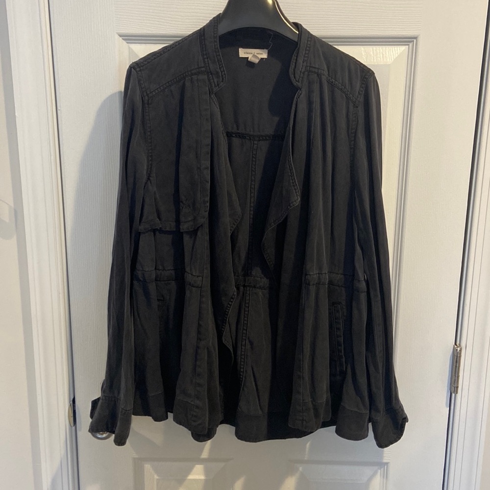 Urban Outfitters - Silent Noise - Black Shacket